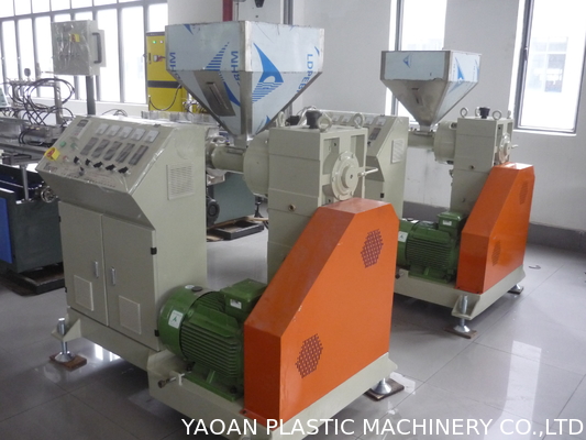 LDPE เครื่องอัดรีดสำหรับปั๊มน้ำหอมปั๊มขนาดเส้นผ่าศูนย์กลางท่อไอเสีย 3-9 มม