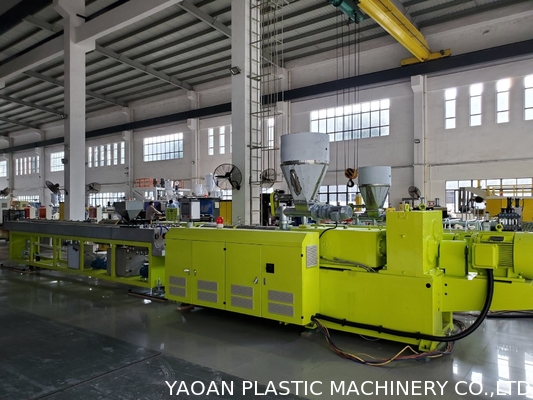 16-32mm 4 Cavities พีวีซีสายไฟฟ้าท่อพลาสติก Extrusion Machine, สายการผลิตท่อพีวีซี